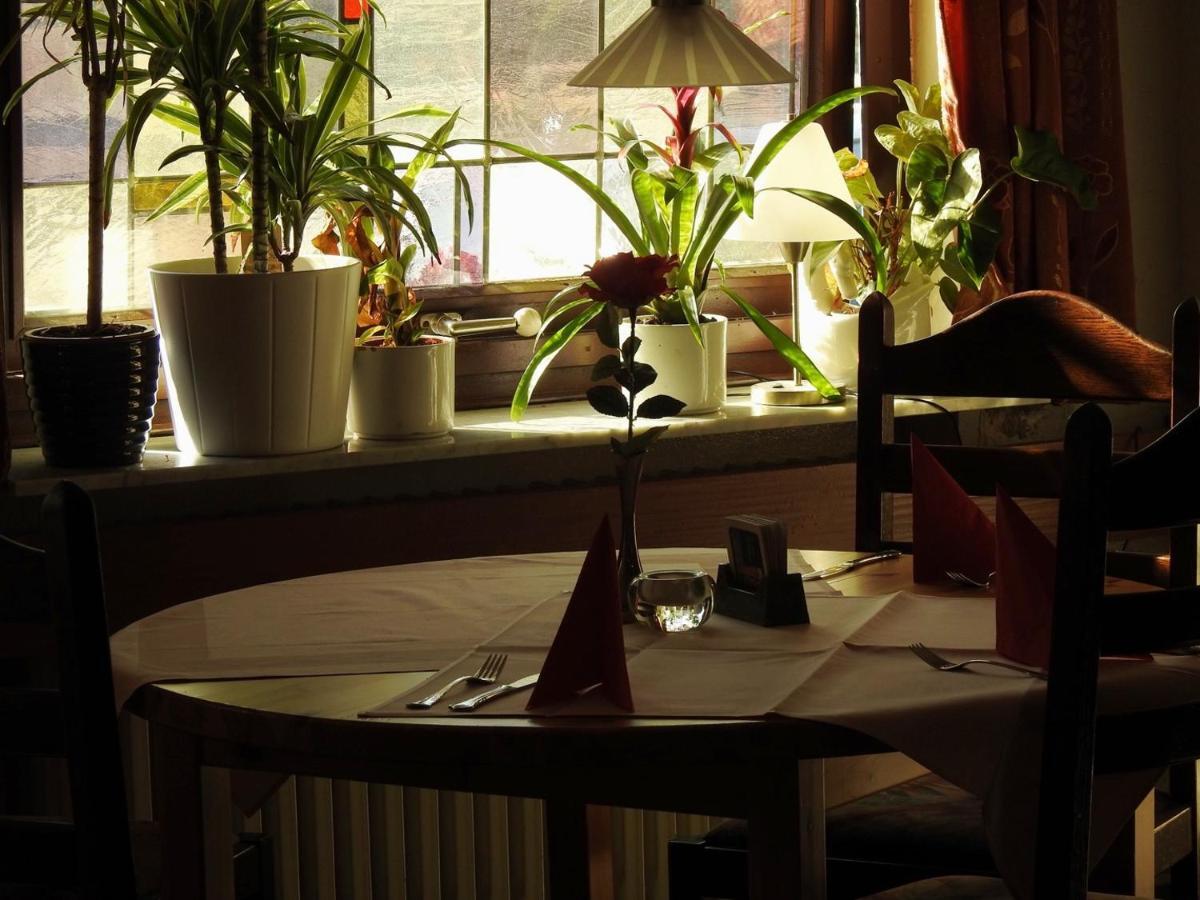 Triebener-Hof Hotel Quierschied Ngoại thất bức ảnh